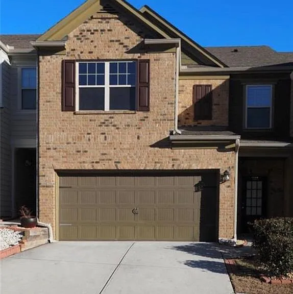 1033 Haley Woods Ln — Photo 1