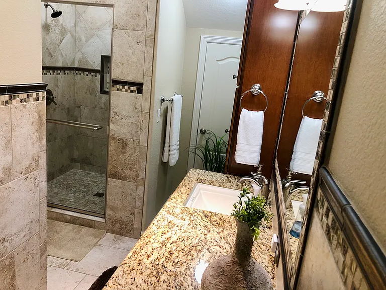 239 E Fountain Blvd #100 — Photo 17