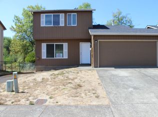 52621 NW 4th St, Scappoose, OR 97056