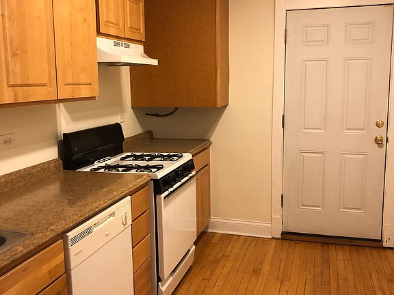 4th image of 4626 N Lincoln Ave APT 3N