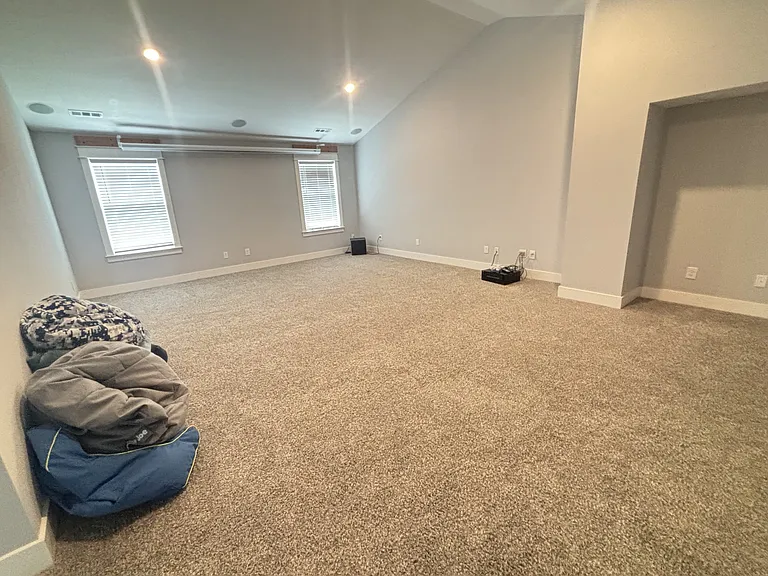 3038 Oxford Dr — Photo 14