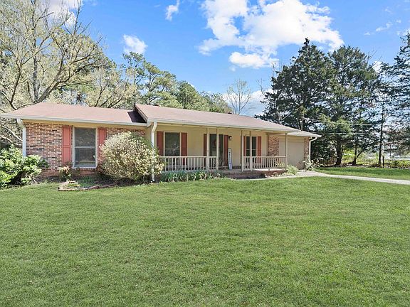 4th image of 3021 Penfield Rd