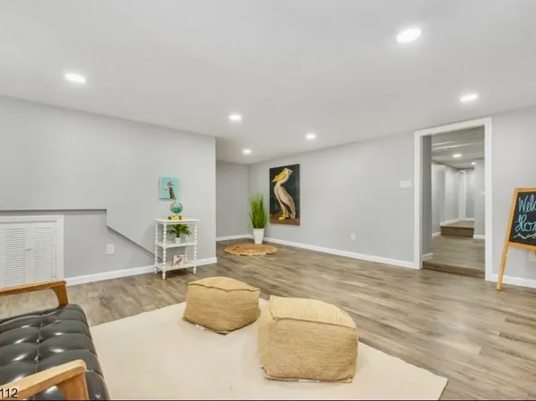 85 Scoles Ave, Clifton, NJ