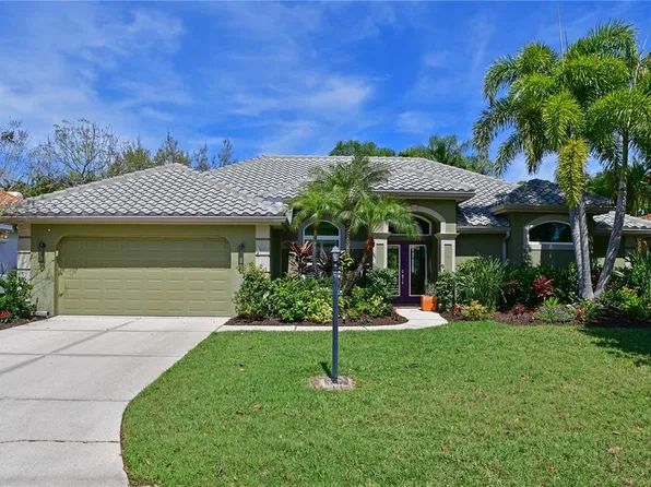 4477 McIntosh Lake Ave, Sarasota, FL 34233