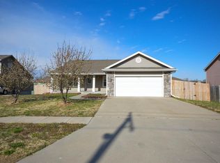 1010 Hickory Ln, Junction City, KS 66441