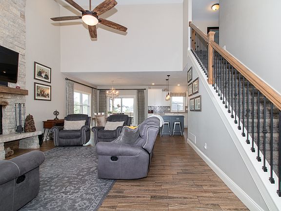 3rd image of 103 Ozzie Ct