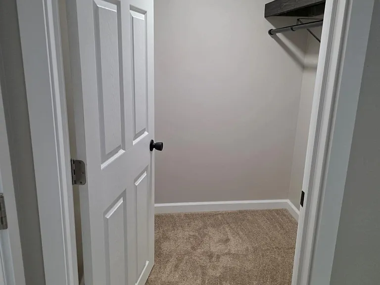 101 Kemmerer Ave #107B — Photo 8