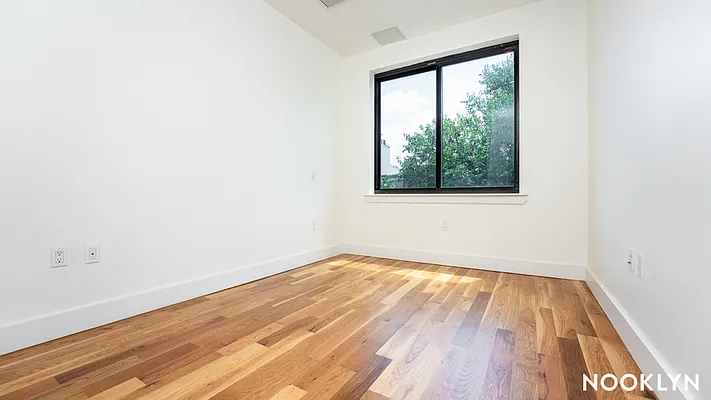 Rented by Nooklyn NYC LLC | media 26