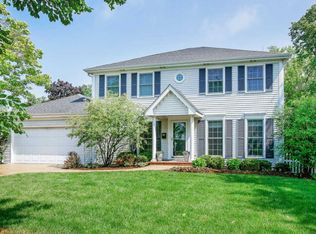 760 Fairview Ave, Glen Ellyn, IL 60137