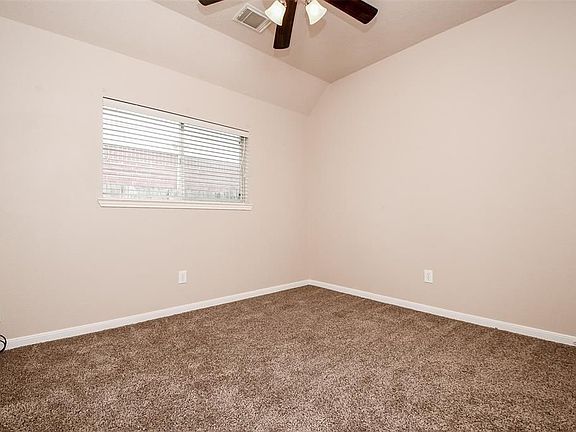 5th image of 3715 Crescent Dr