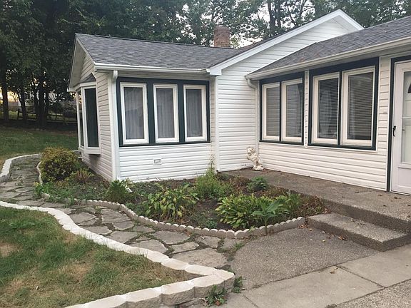 4th image of 21336 W Arbor Ln