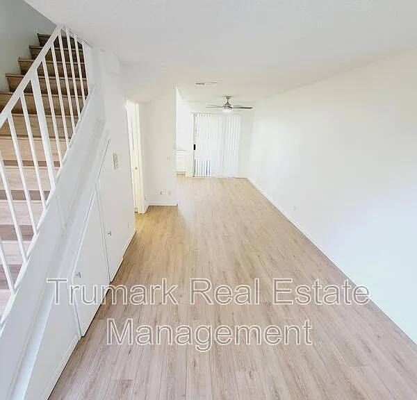 1041 Allen Ave #5 — Photo 1