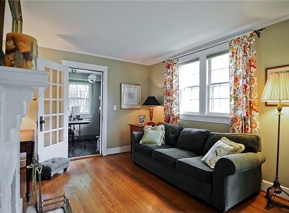 5th image of 3930 Cambridge Ave