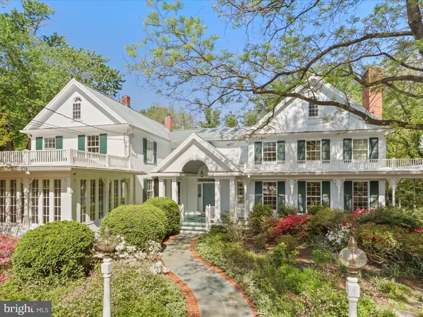 9400 Falls Rd, Rockville, MD 20854