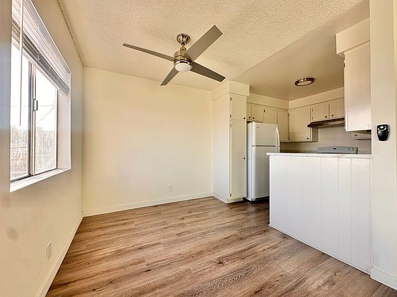 5th image of 1226 Larrabee St #6A