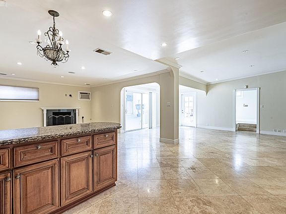 5th image of 3322 Danaha St