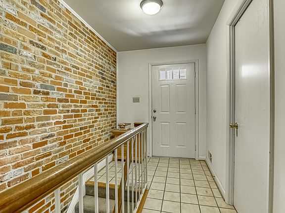 3rd image of 3830B Steppes Ct