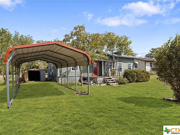 4th image of 202 Latham Cir