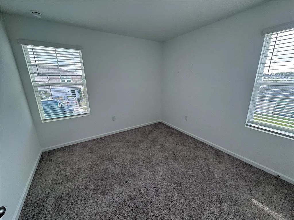 3 bed, 2.5 bath, 1424 sqft, $2,250 — Photo 3