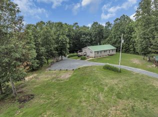 9813 Pinewood Lake Dr, Nunnelly, TN 37137