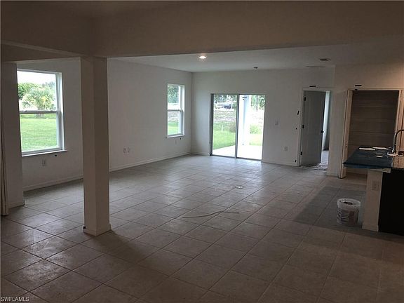 4th image of 2123 SW 25th St