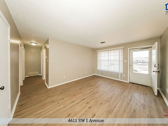 4th image of 4611 SW I Ave