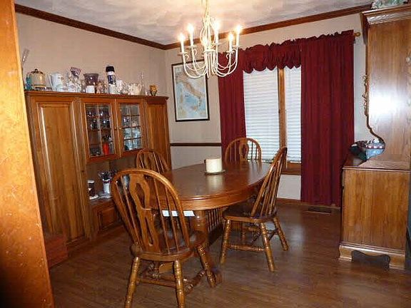 3rd image of 2051 Stoneybrook Ln