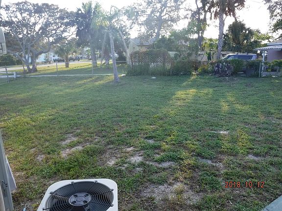 4th image of 4 Cypress Cir