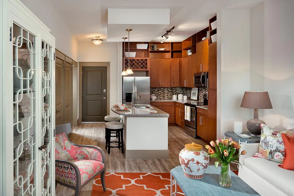 Varela Westshore Apartments — Photo 2