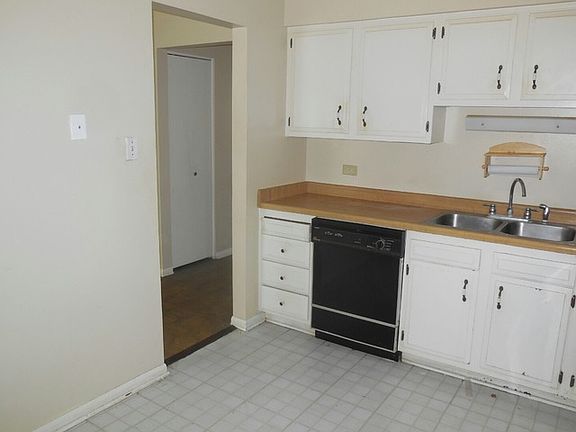 5th image of 22553 Pleasant Dr APT 16