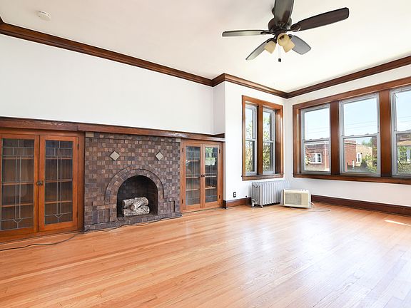 3rd image of 5307 W Montrose Ave #2