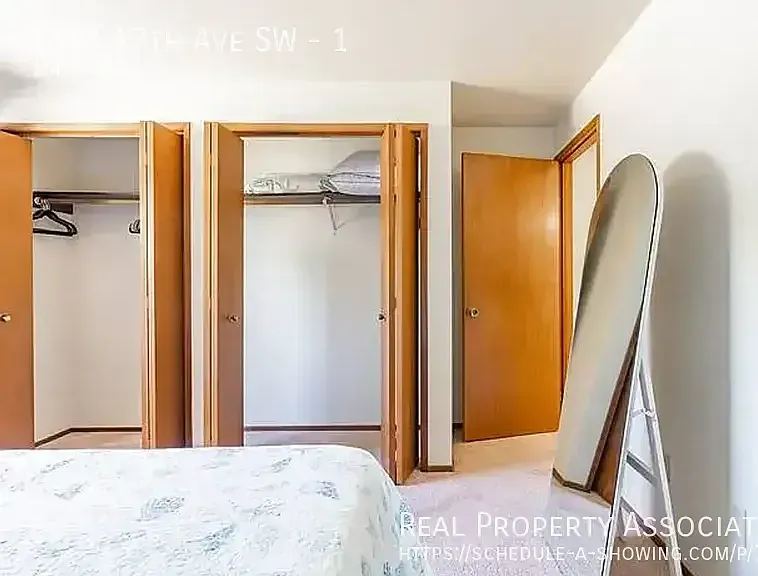 7333 47th Ave SW #1 — Photo 13