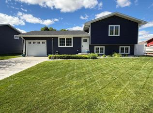 1106 23rd St, Gothenburg, NE 69138