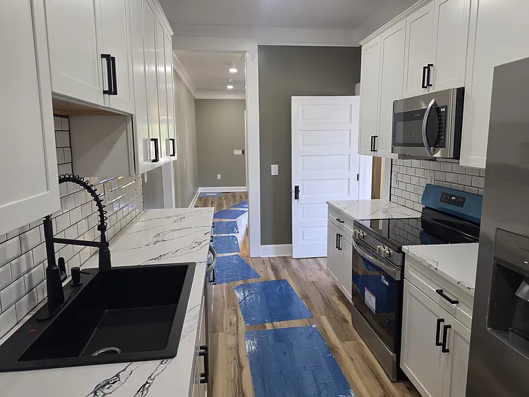 118 Hawkins Ave #102 — Photo 11