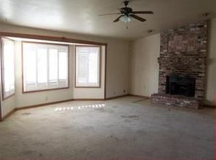1826 Burgundy Dr, Lodi, CA 95242