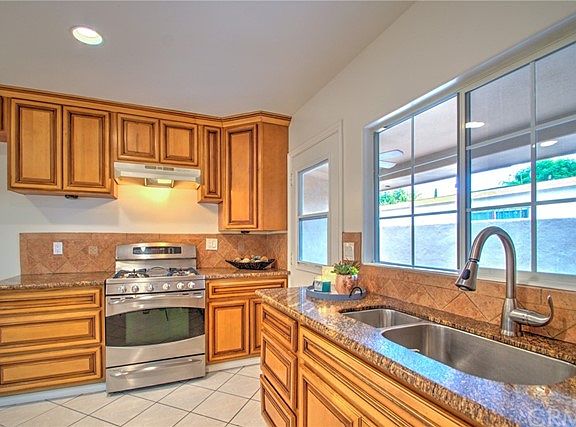 5th image of 326 Calle Montecito