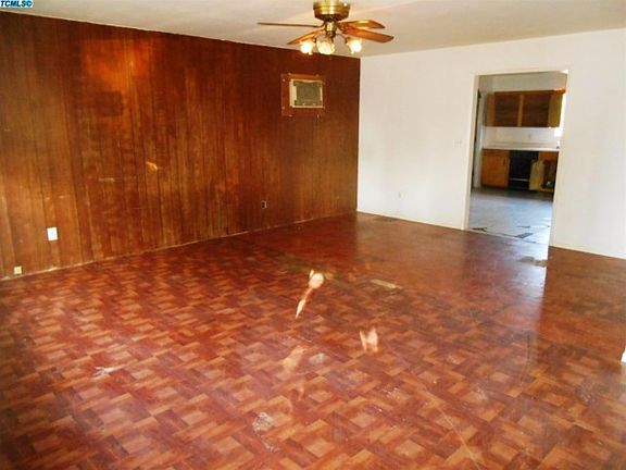 2nd image of 848 11th St