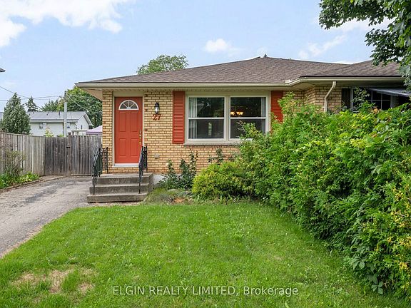 2nd image of 27 Vanier Pl