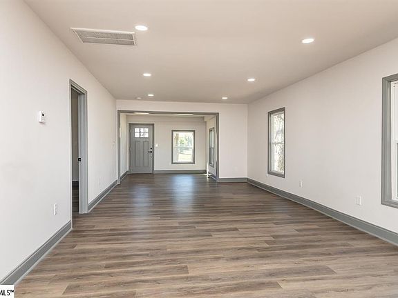 4th image of 1208 W Main St