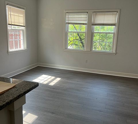3rd image of 201 Massachusetts Ave NE APT 403