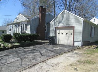 2680 Nesmith Lake Blvd, Akron, OH 44314