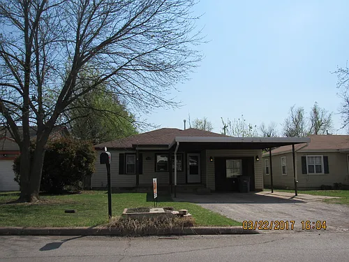 1414 NW Irwin Ave Photo 1