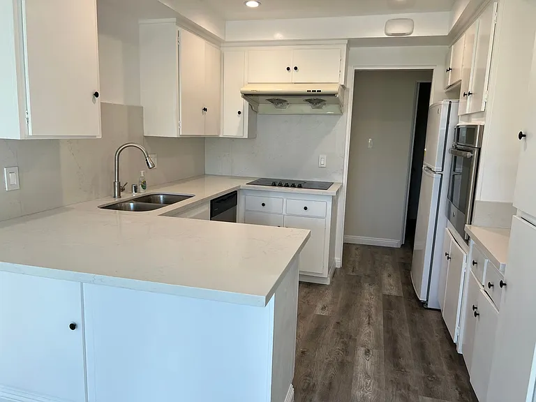 5700 Ravenspur Dr #209 — Photo 9