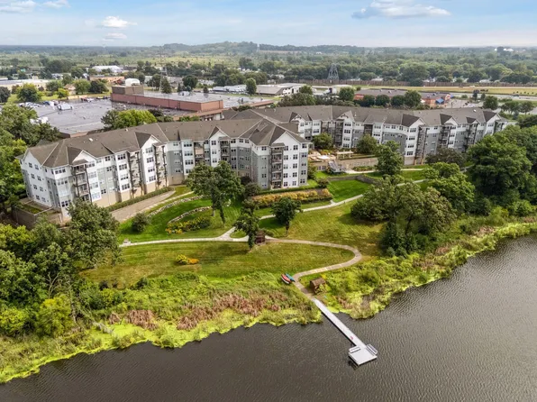 1900 Rush Lake Trl APT 416, New Brighton, MN 55112