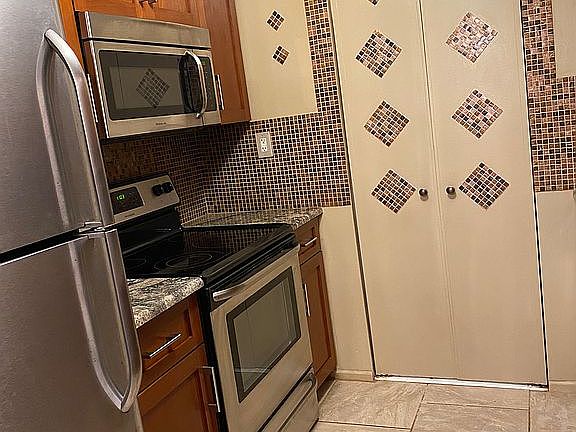 3rd image of 79 Richmond Blvd Unit 1A