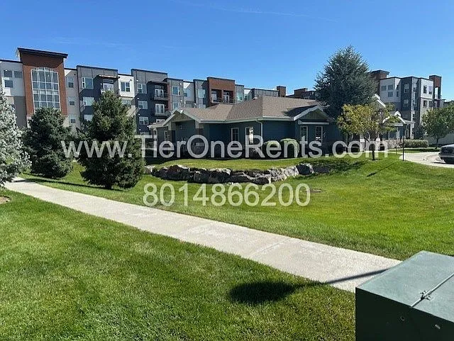 8272 S Bellingham Dr — Photo 17