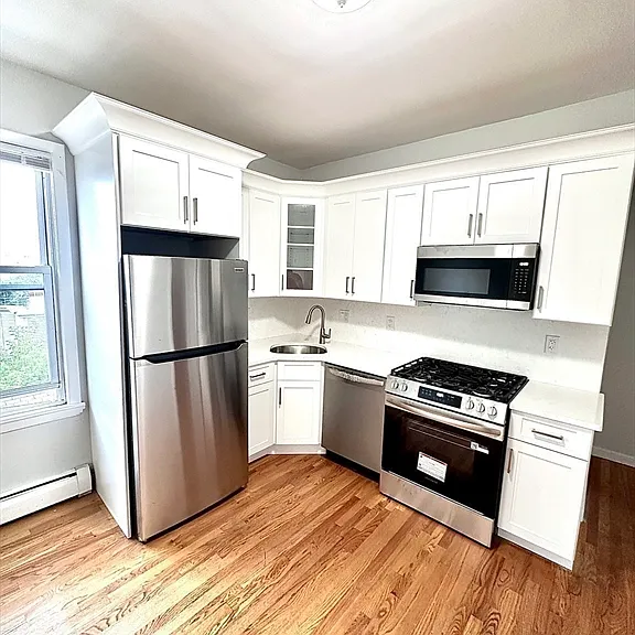 5 Buckley Ave #3 — Photo 2