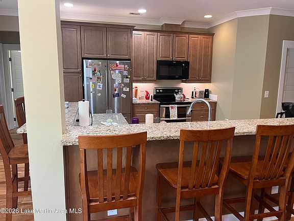 5th image of 310 Lanita Ln