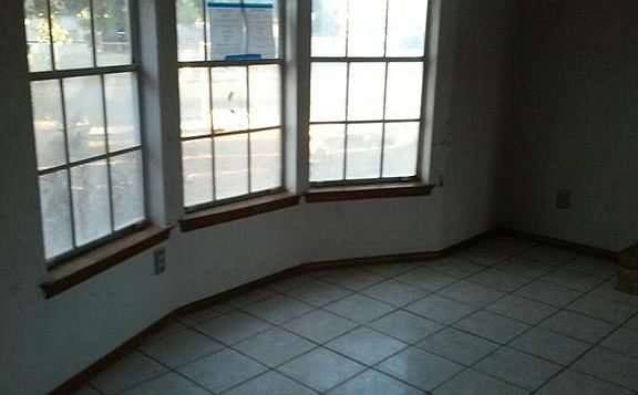 3rd image of 1736 Victor Lopez Dr
