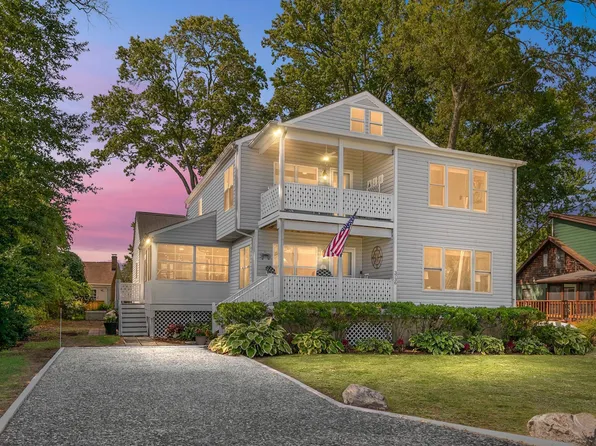 3736 1st Ave, Edgewater, MD 21037